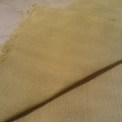 Durable Low Yellow Anti Cut Fabric with High Electrical Conductivity